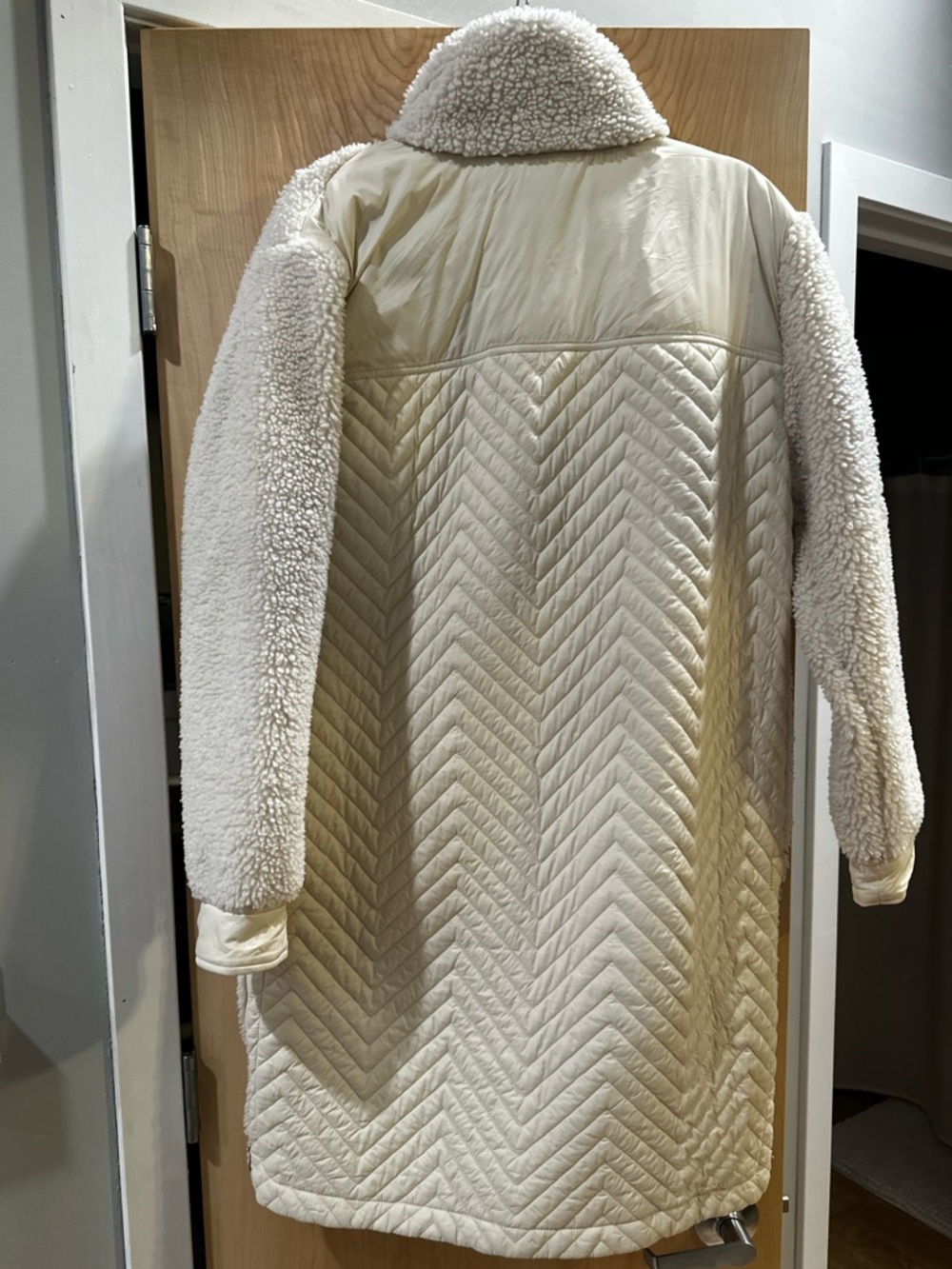Athleta - Picture 4 of 5